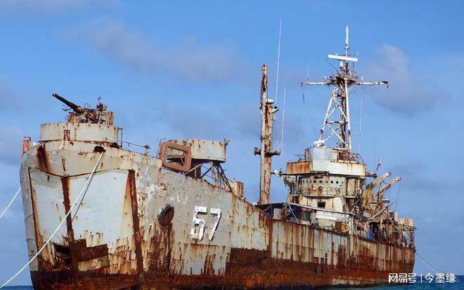 Kaiyun：菲軍方承認了：在中國眼皮底下的“坐灘”軍艦船員們正在做戰(zhàn)備(圖2)